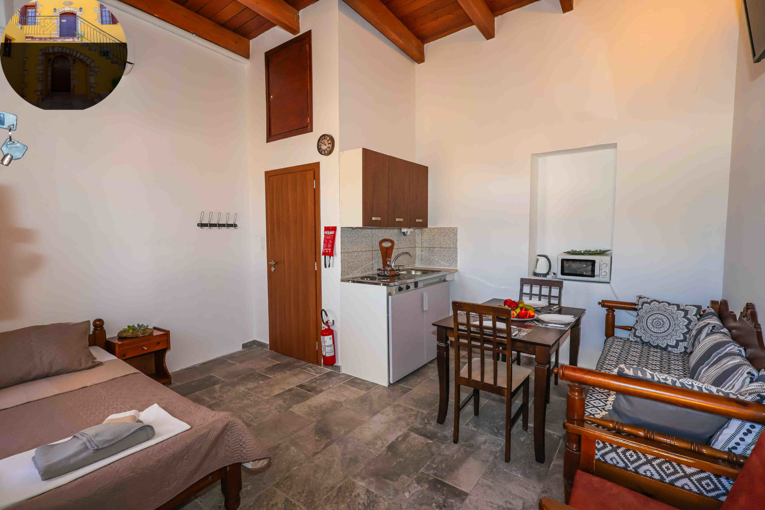 Upper floor entrance